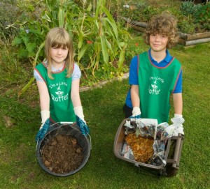 Food into compost - Landscore 20.9.10